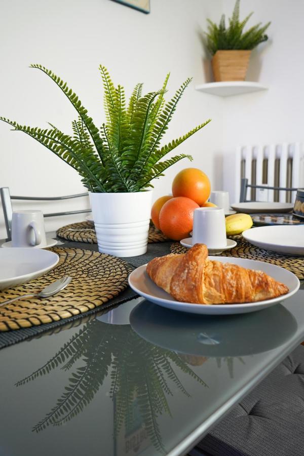 Appartement 10 Min From The Airport-Wifi-Free Parking à Samarate Extérieur photo