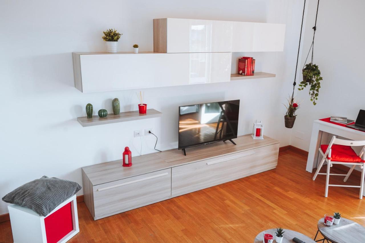 Appartement 10 Min From The Airport-Wifi-Free Parking à Samarate Extérieur photo